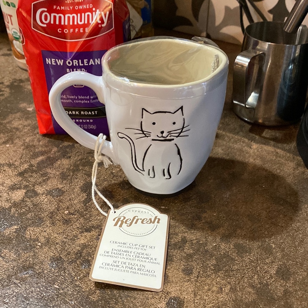 Cypress Refresh Dog Coffee Cup Gift Set